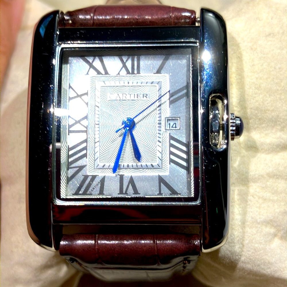 Womenβs Watch - Picture 4 of 11